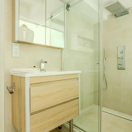 Aparthotel Traverse Des Artistes 3*